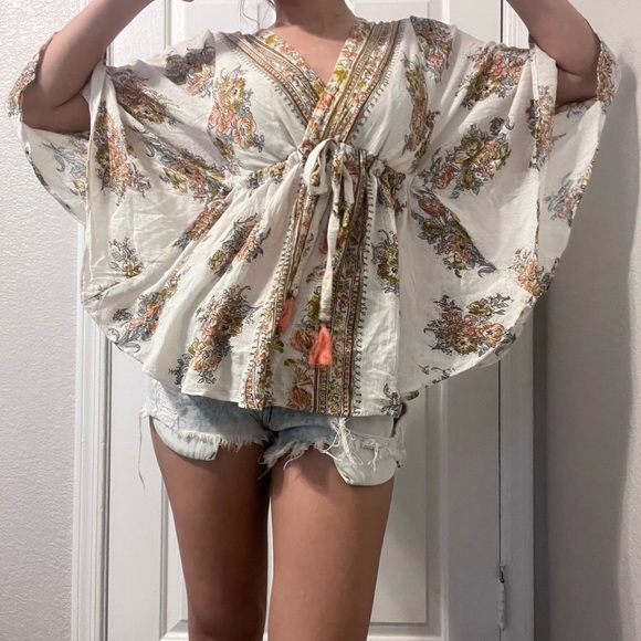 Angie V-Neck Flutter Sleeve Tie Front Top - Picture 6 of 16